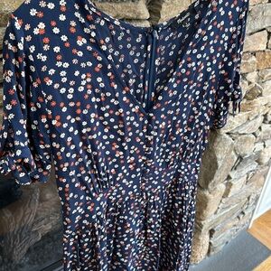 Madewell navy blue daisy floral dress